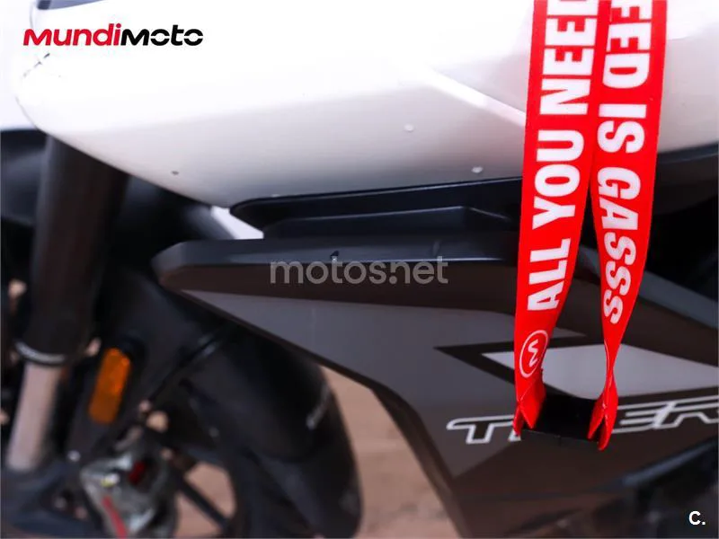 Triumph Tiger 900 – Vista 15