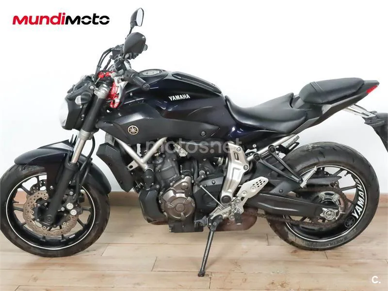 Yamaha MT-07 – Vista 6