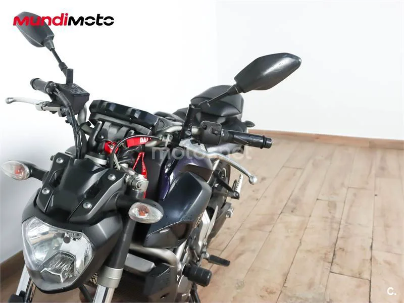 Yamaha MT-07 – Vista 10