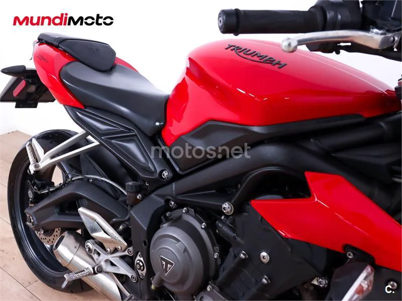 Triumph Street Triple – Vista 17