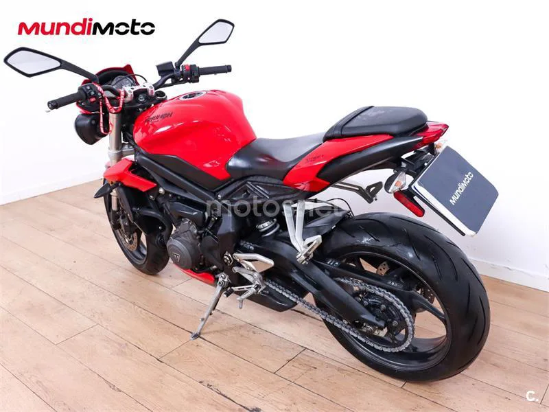 Triumph Street Triple – Vista 8