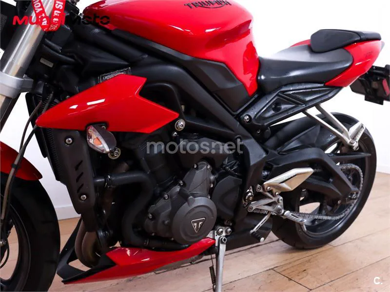Triumph Street Triple – Vista 10