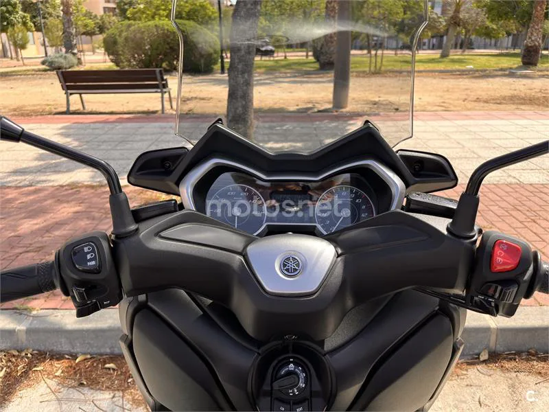 Yamaha XMAX 125 – Vista 8
