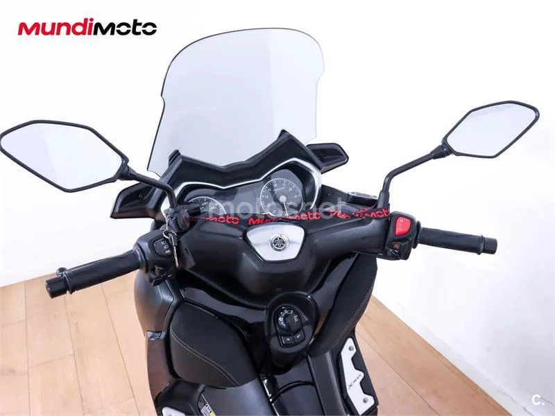 Yamaha XMAX 300 – Vista 11