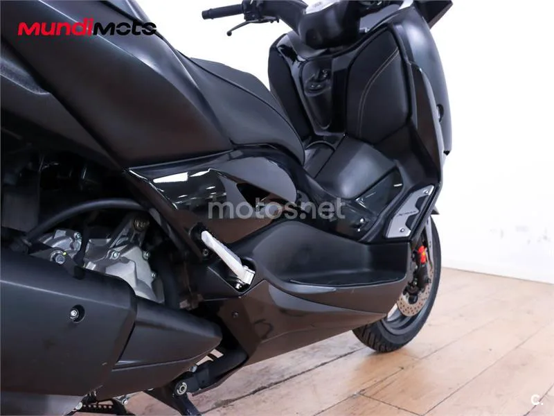 Yamaha XMAX 300 – Vista 4