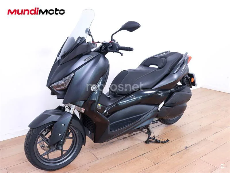 Yamaha XMAX 300 – Vista 7