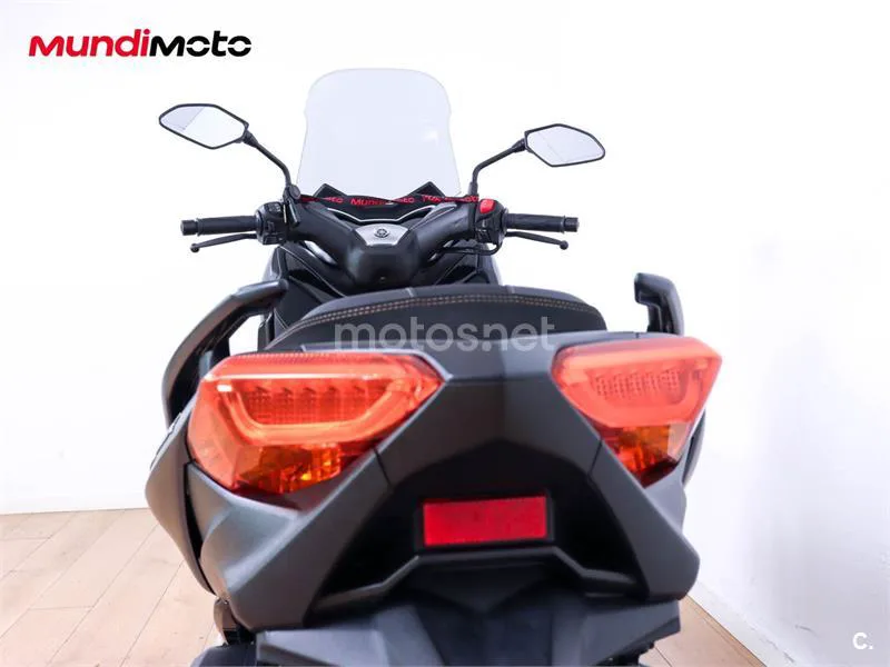Yamaha XMAX 300 – Vista 9