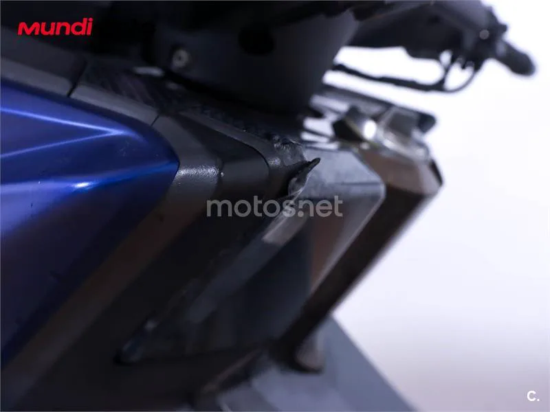 Kymco AK 550 – Vista 27