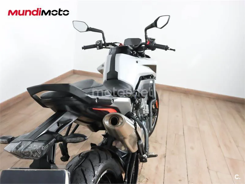 KTM 790 – Vista 4