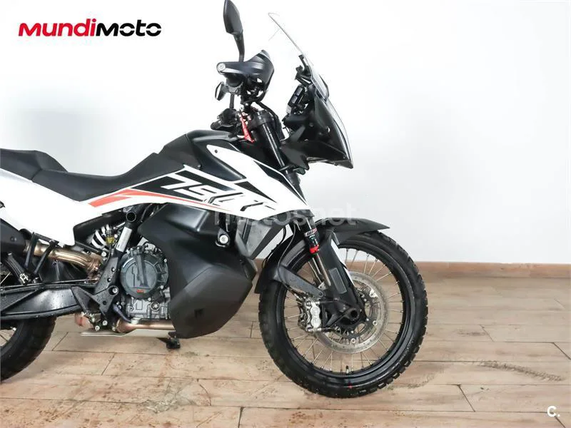 KTM 790 – Vista 23