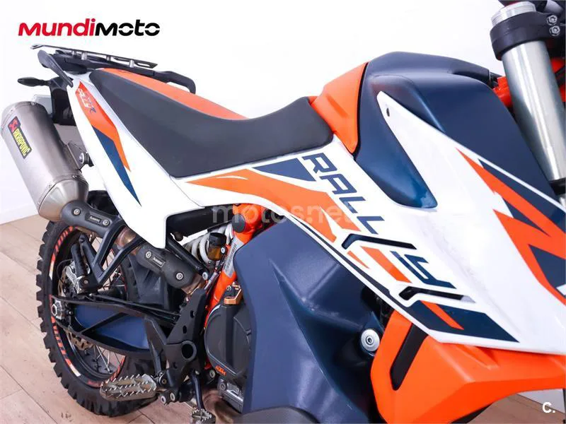 KTM 890 – Vista 38