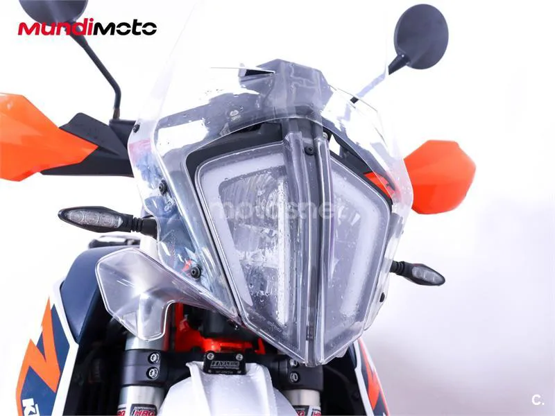 KTM 890 – Vista 5