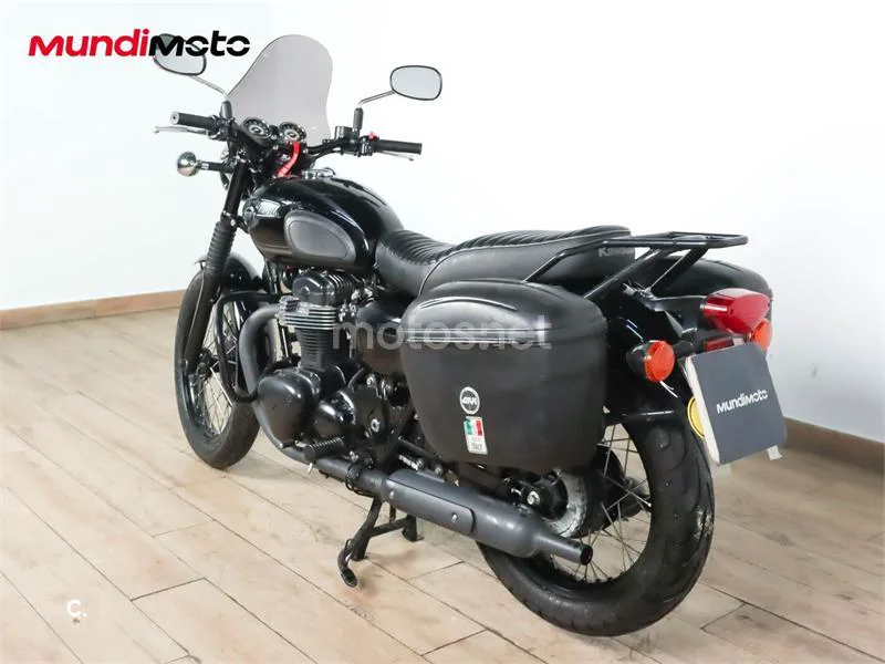Kawasaki W800 – Vista 8