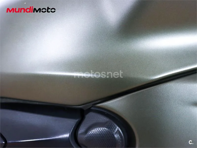 Ducati Streetfighter V2 – Vista 17