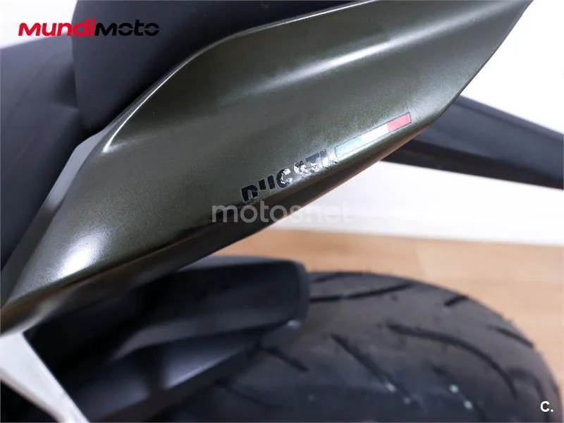Ducati Streetfighter V2 – Vista 20