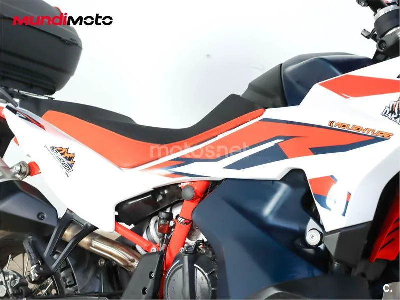 KTM 890 – Vista 32