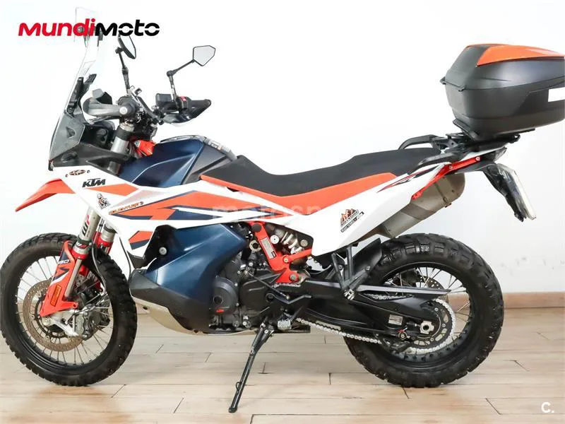 KTM 890 – Vista 6