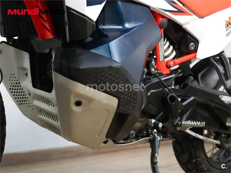 KTM 890 – Vista 10