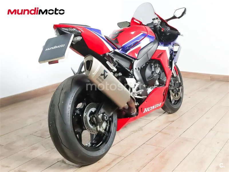 Honda CBR 1000 RR-R Fireblade – Vista 3