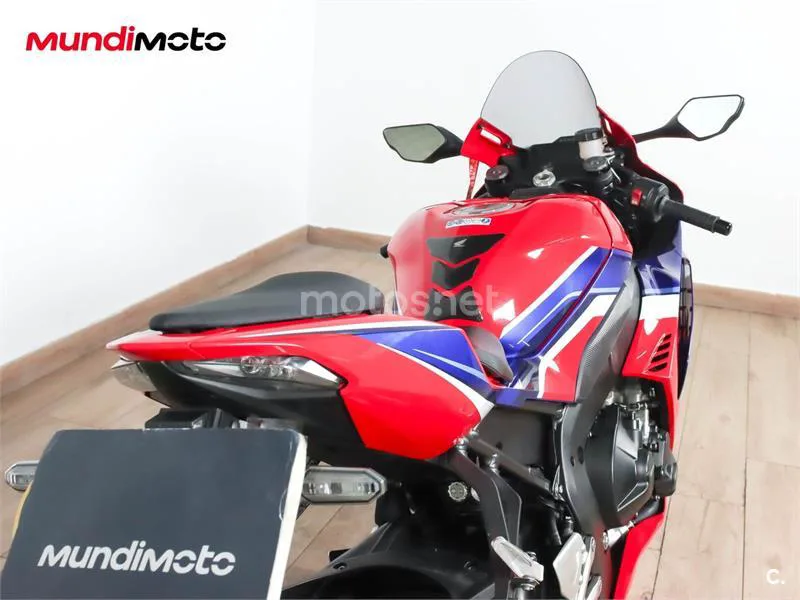 Honda CBR 1000 RR-R Fireblade – Vista 4
