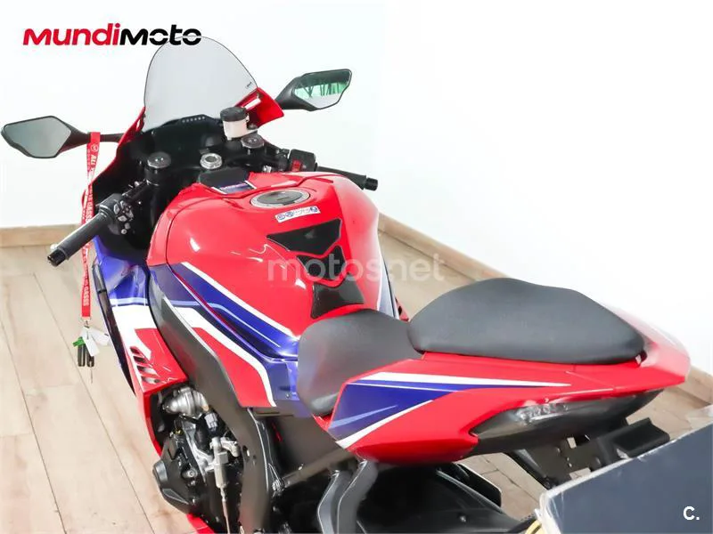 Honda CBR 1000 RR-R Fireblade – Vista 9