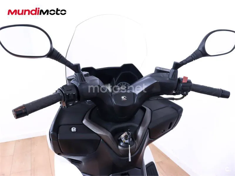 Kymco Grand Dink 125 – Vista 11