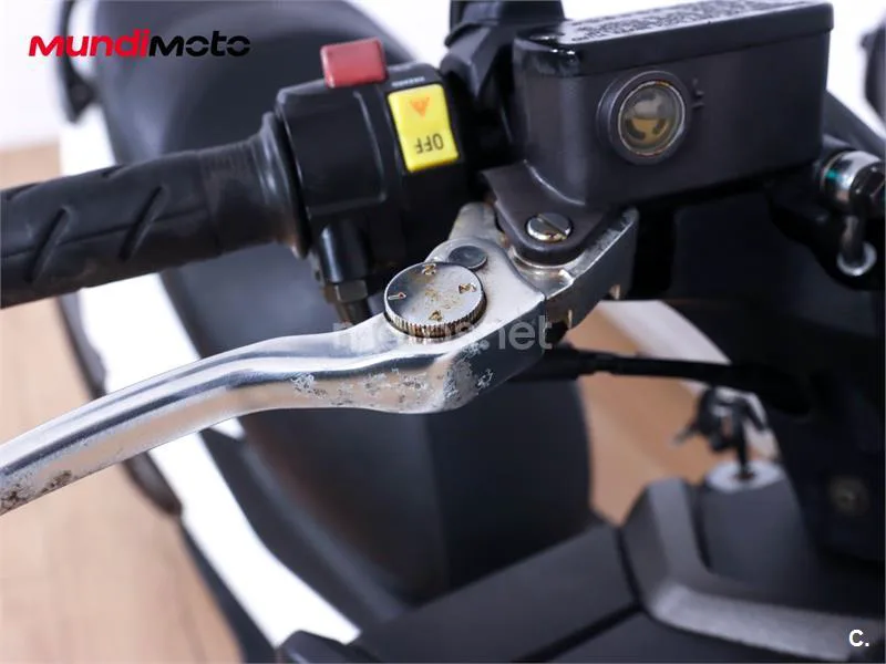 Kymco Grand Dink 125 – Vista 18