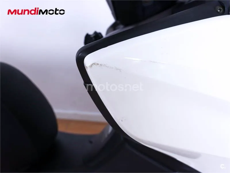 Kymco Grand Dink 125 – Vista 25