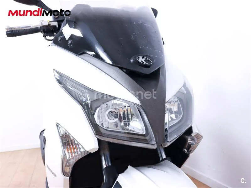 Kymco Grand Dink 125 – Vista 5