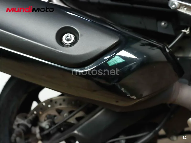 Yamaha TMAX – Vista 17