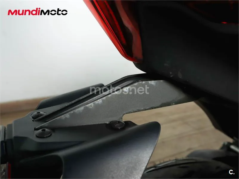 Yamaha TMAX – Vista 26