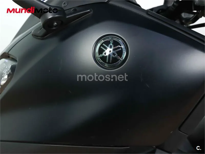 Yamaha TMAX – Vista 28