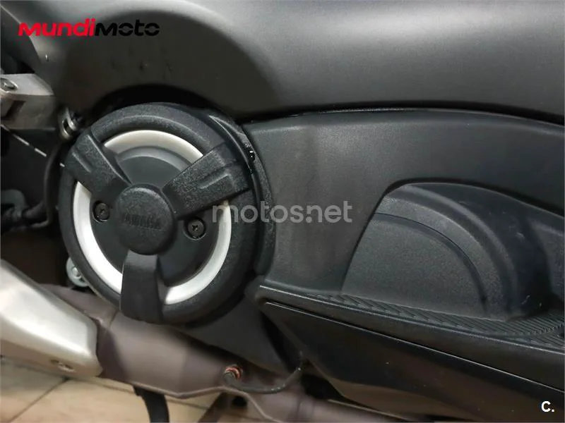 Yamaha TMAX – Vista 44