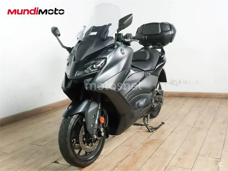 Yamaha TMAX – Vista 7