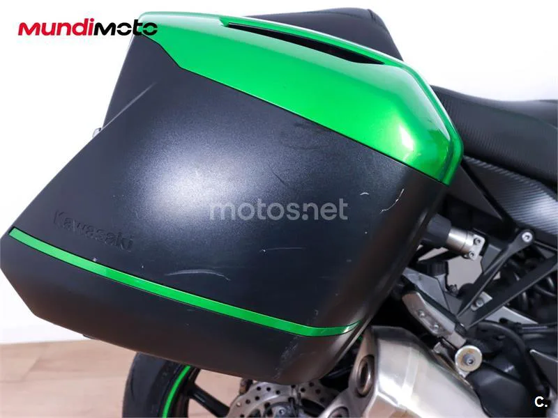 Kawasaki Z1000 – Vista 16