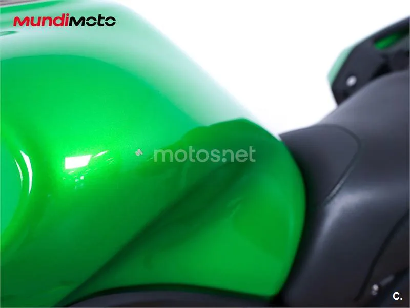 Kawasaki Z1000 – Vista 22