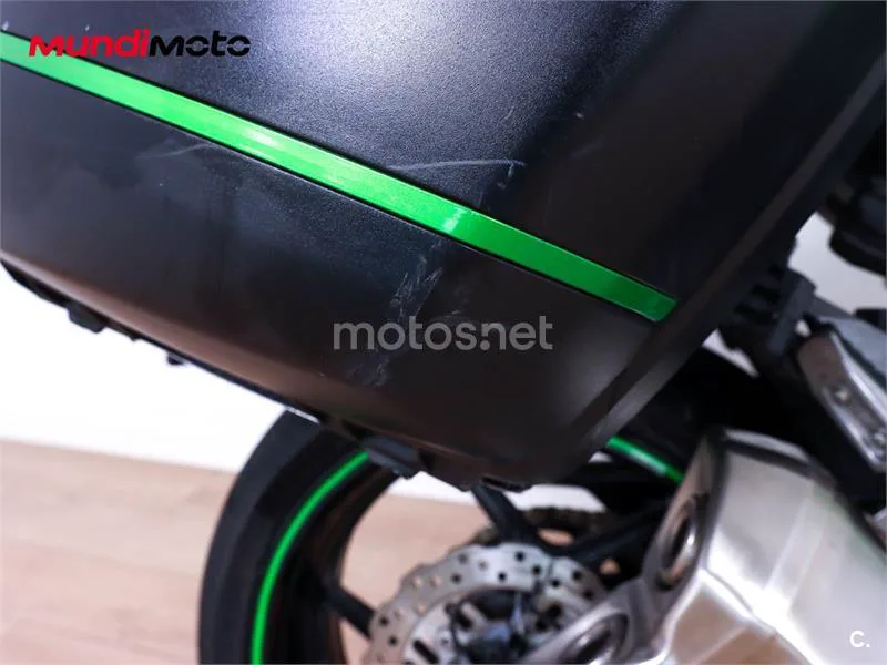 Kawasaki Z1000 – Vista 26