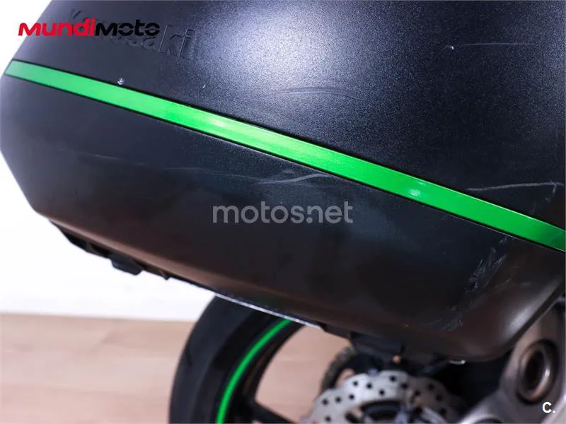 Kawasaki Z1000 – Vista 27
