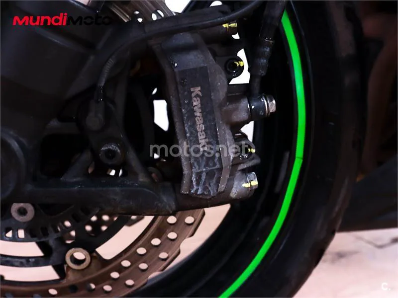 Kawasaki Z1000 – Vista 43