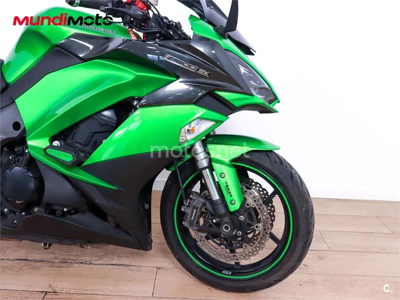 Kawasaki Z1000 – Vista 52