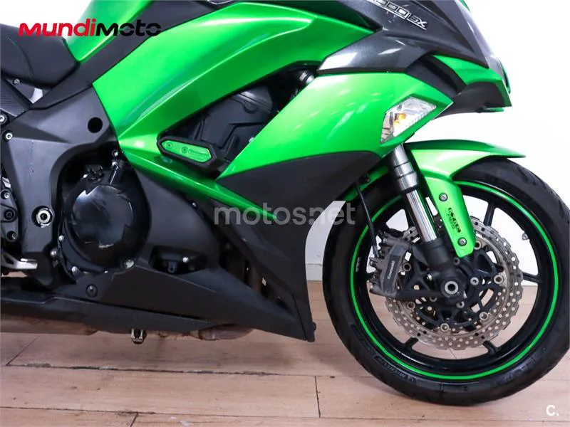 Kawasaki Z1000 – Vista 53