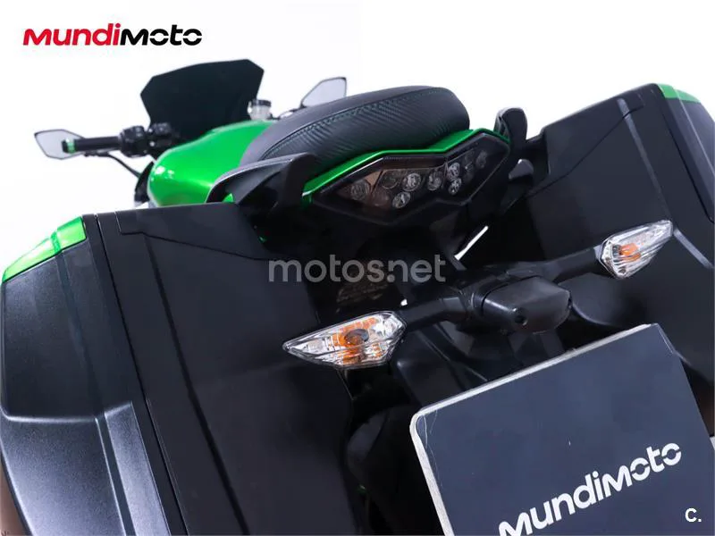 Kawasaki Z1000 – Vista 9