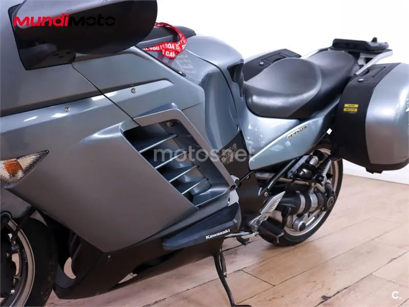 Kawasaki 1400GTR – Vista 10