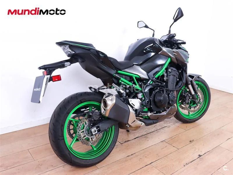 Kawasaki Z900 – Vista 3