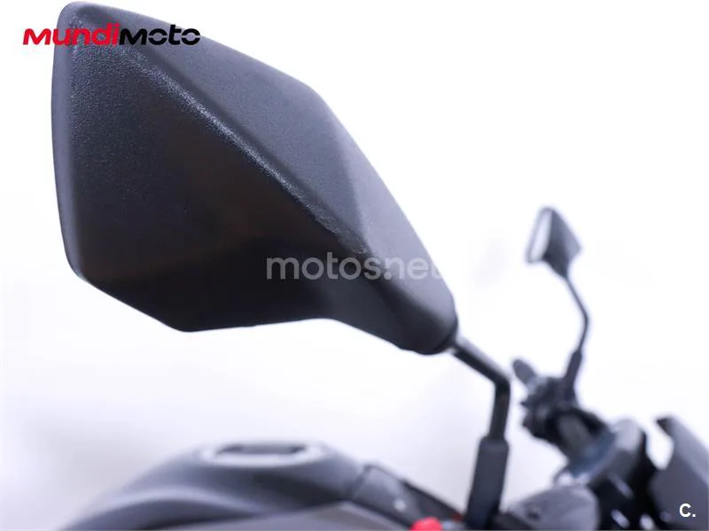 Kawasaki Z900 – Vista 26