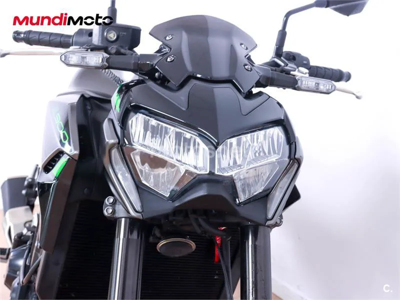 Kawasaki Z900 – Vista 5