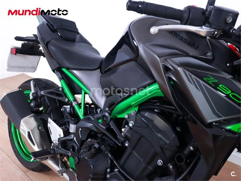 Kawasaki Z900 – Vista 53
