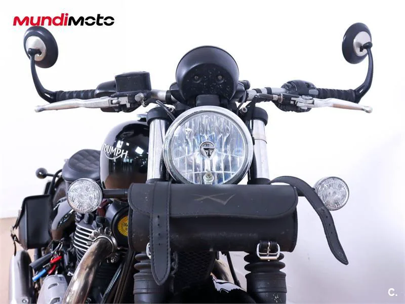 Triumph Bonneville – Vista 5