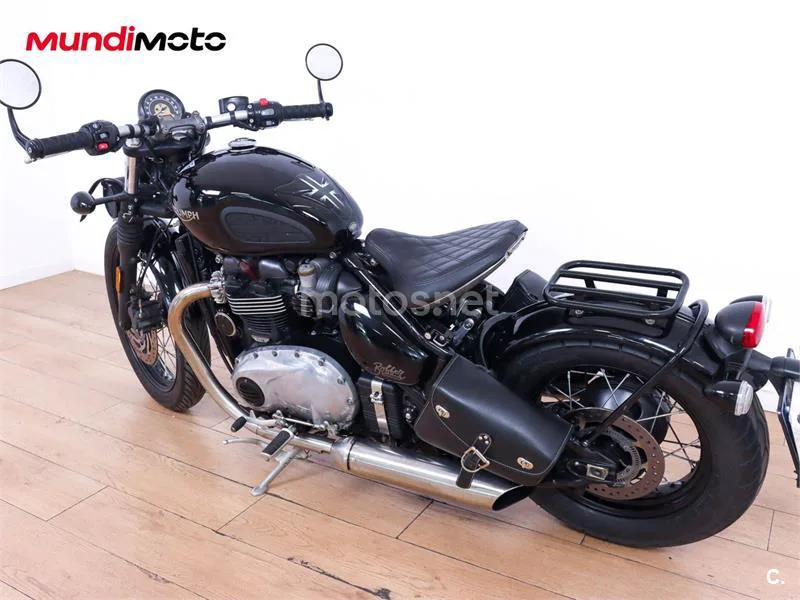 Triumph Bonneville – Vista 8