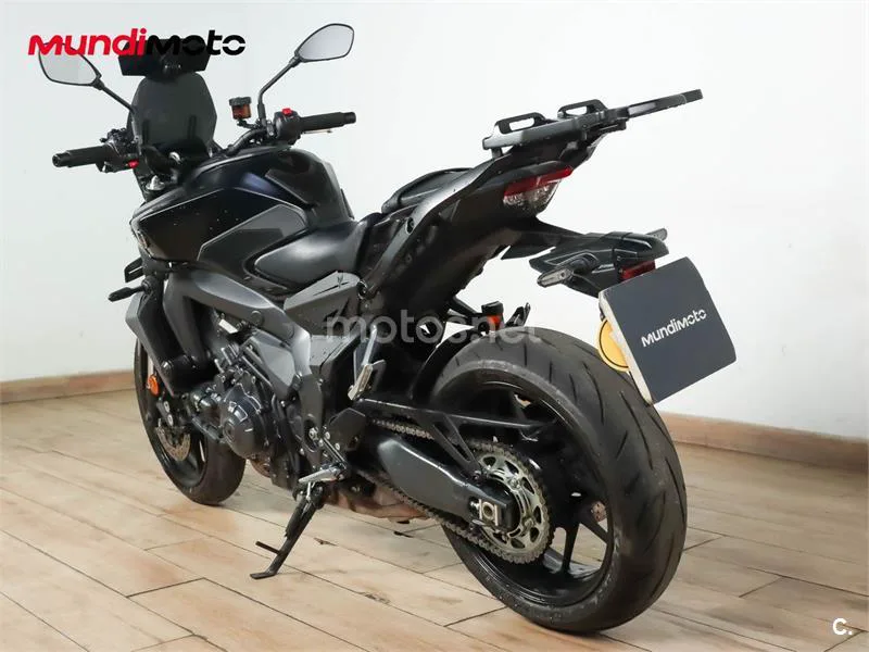 Yamaha MT-09 – Vista 8